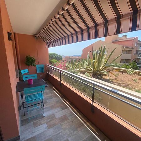 Appartement Vue Mer Avec Place De Parking Privee Sainte-Maxime Buitenkant foto