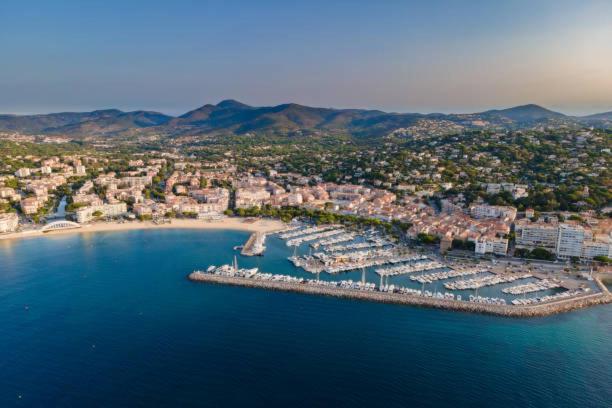 Appartement Vue Mer Avec Place De Parking Privee Sainte-Maxime Buitenkant foto